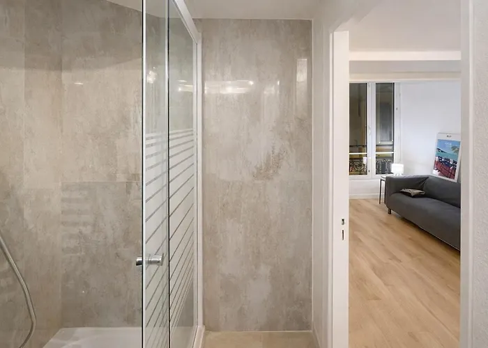 Deluxe Studio, Renove, Au Coeur Du Centre-ville, Centre Apartamento Nice